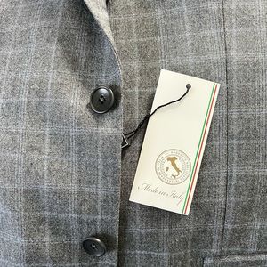 Men’s Ermenegildo Zegna Suit - NWT 100% wool Size 42 Blazer and Pants